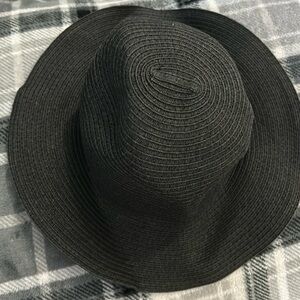 Beautiful Hat Color Black.